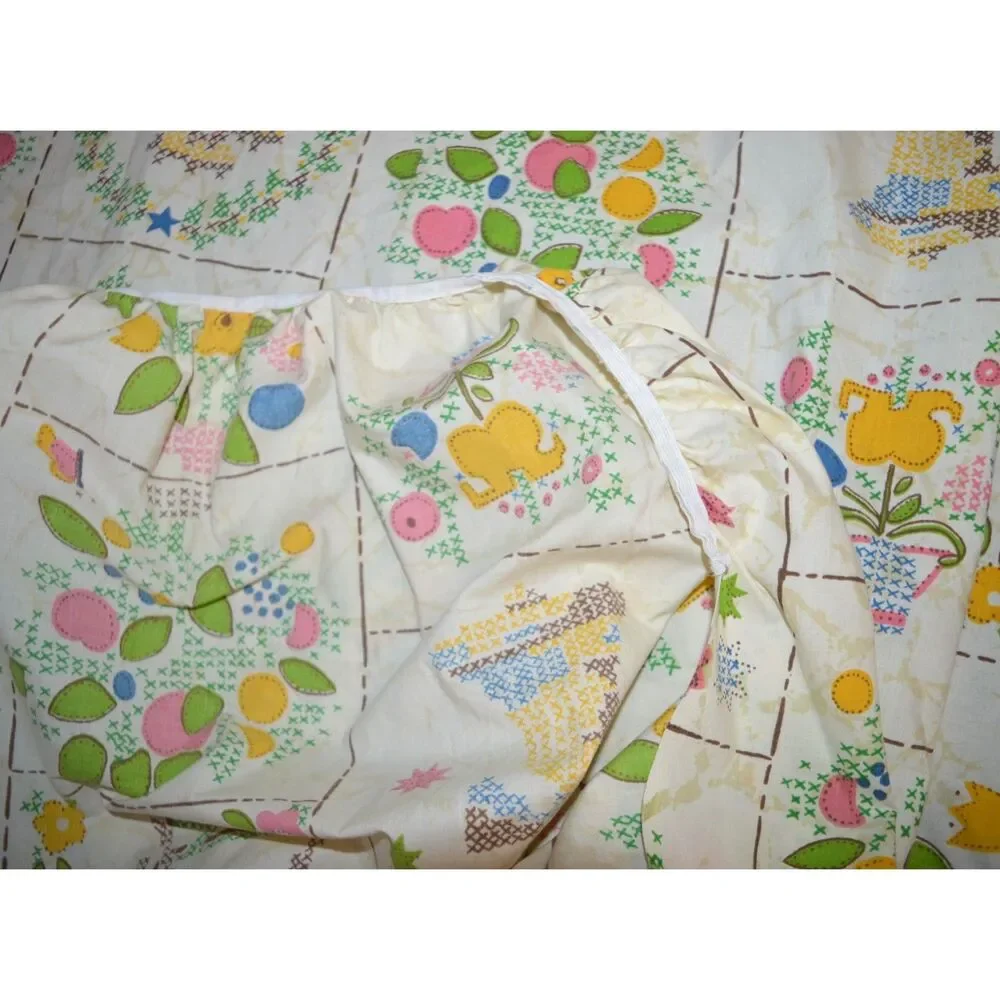 Vintage Utica Tastemaker Faux Cross Stitch Americana Twin Sheet Set Bicentennial
